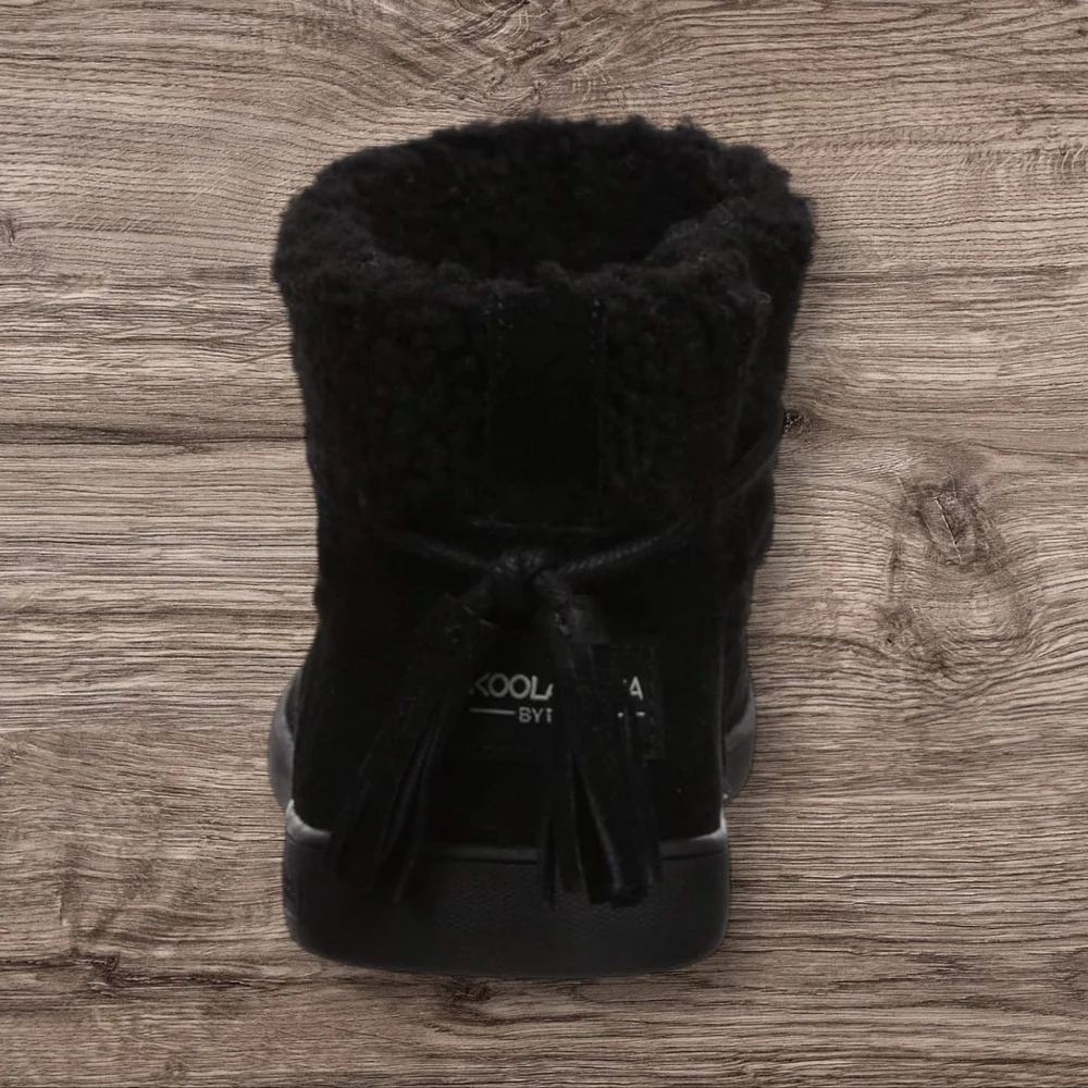 Koolaburra By UGG SZ 6 Black Suede Ankle Boots